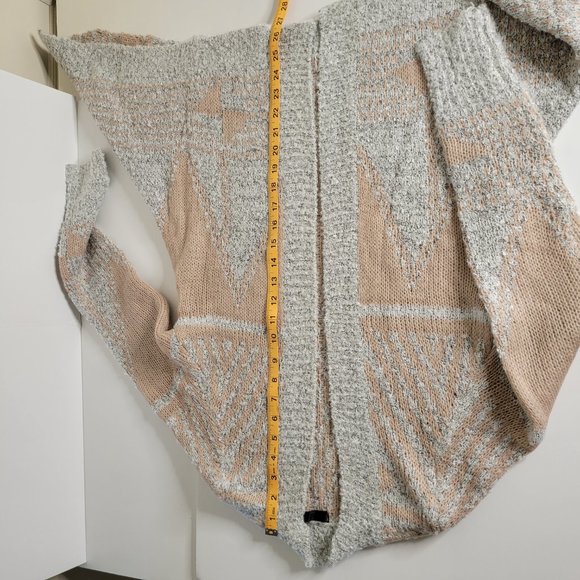 M. Fredric, size M, loose cardigan.  Light grey and mauve pink. NWOT. - Picture 8 of 14